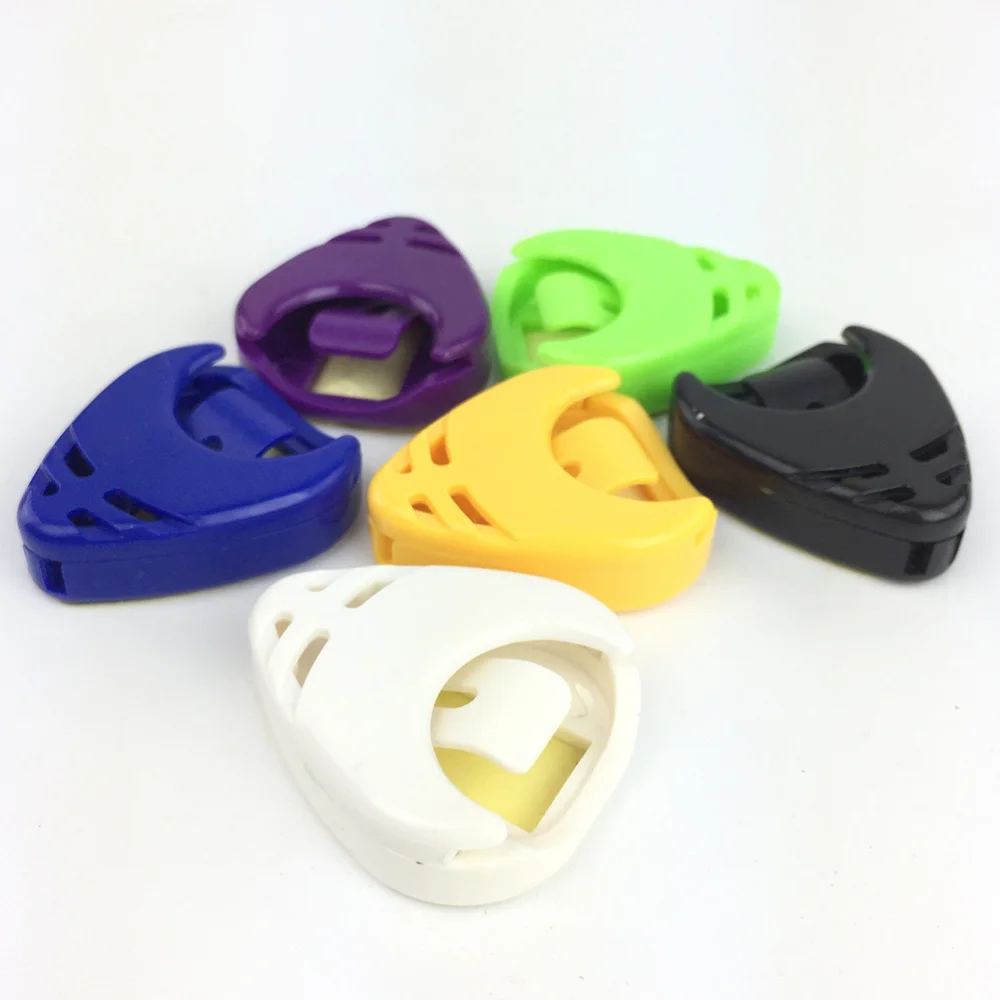 

25pcs Portable Guitar Pick Holder Plectrum Case Guitar Accessories Heart-shaped Sticky Guitar Pick Case (Mixed Color)
