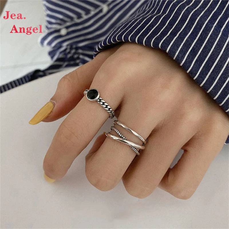

Кольцо Jea.Angel из серебра 925 пробы с инкрустированным черным круглым Цирконом