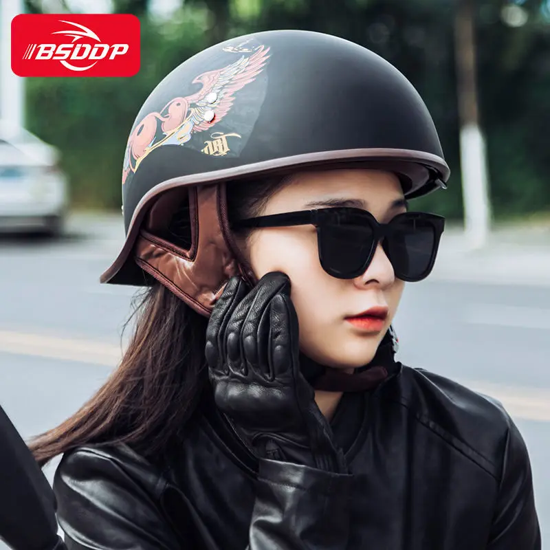 Moto jet Square шлем с флагом. Черные красные или синие шлемы цветным ремешком. Размеры XS