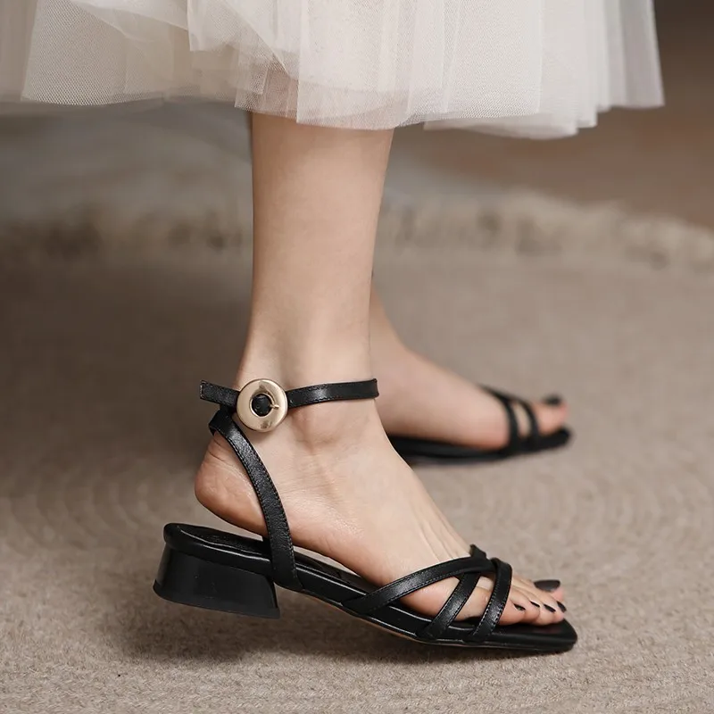 

2021 New Summer Shoes Women's Open Toe Thick Shoes With Sandals Fashion Buckle With Fine Belt Small Size Ladies Sandals 35 39