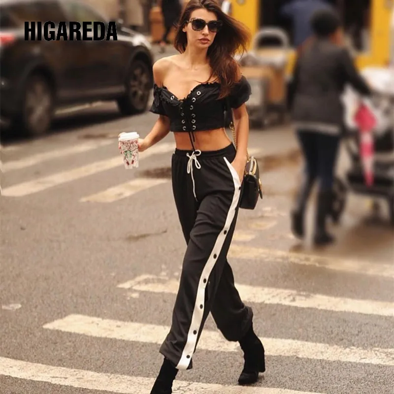 Брюки-султанки женские с завышенной талией на пуговицах боковыми вставками