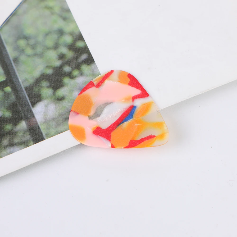 10pcs bunte akustische picks gitarre picks plektrum celluloid elektro glatte abs046mm 071mm 096mm gitarre pick zubehör free global shipping