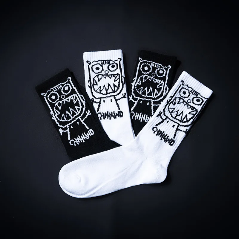 

Cartoon Men Print Pattern White Black Hip Hop Breathable Mid Tube Socks Skateboard Short Socks Harajuku Mens Soks Calcetines Sox