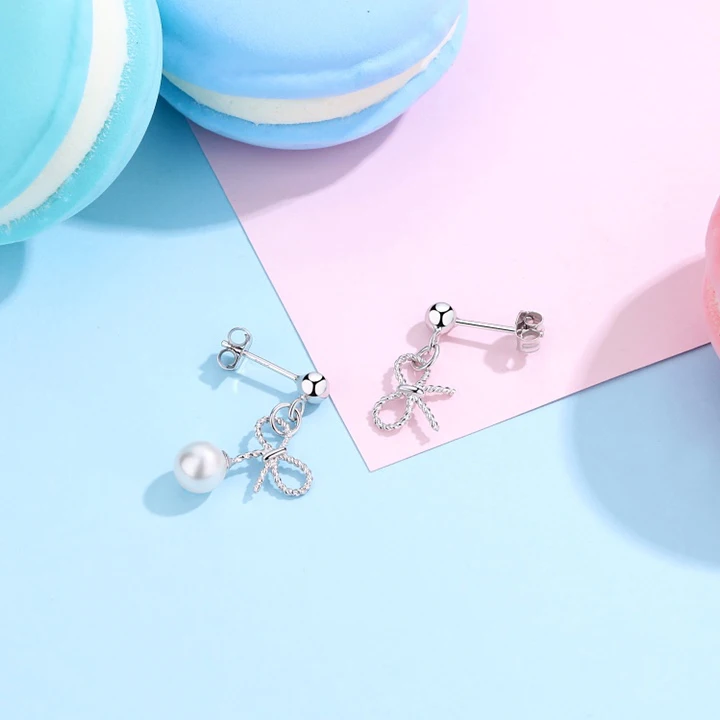 

Asymmetrical bead earrings in 100% 925 sterling silver. Holiday gifts. Irregular woman earrings. Fashion Jewellery