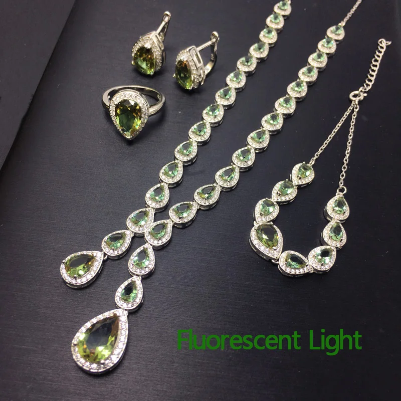 Женский ювелирный комплект из серебра 925 пробы с зултанитом | Украшения и