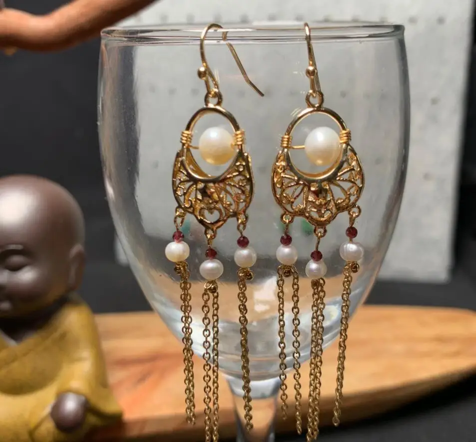 

Women's Natural Pearl Classical Temperament Tassels Auspicious Wishful Earrings