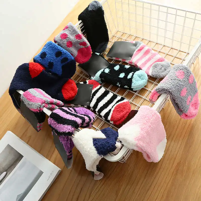 10 pairs random BIAORUINA, женские, средние/низкие, толстые носки, зимние, сохраняющие тепло, пушистые, в полоску, в горошек, повседневные, пушистые, носки - Цвет: 10 pairs random