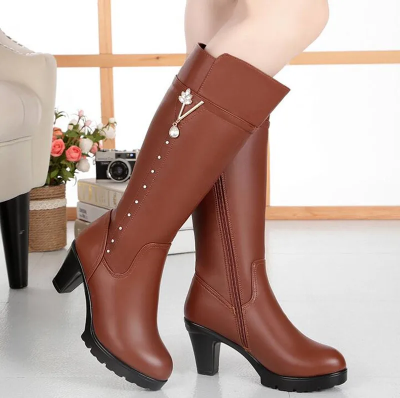 brown inisde wool 2 Г., новые теплые удобные зимние сапоги обувь из натуральной кожи с отделкой, тонкие стразы женские высокие сапоги женские сапоги на толстом каблуке размера плюс - Цвет: brown inisde wool 2