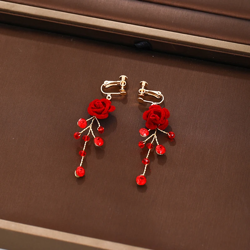 Женский ободок для волос с красными розами набор сережек ручной работы украшения