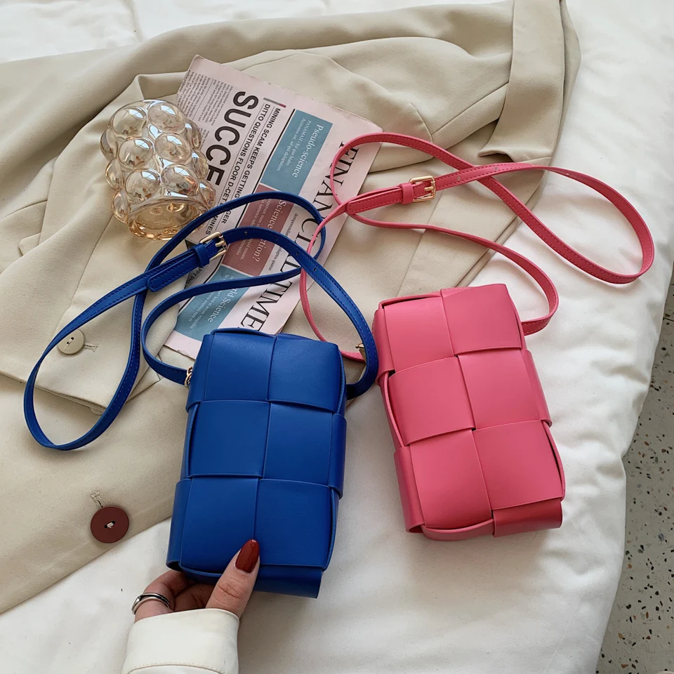

Mini Weave Crossbody Bags for Women 2022 Spring Fashion Waist Bag Fanny Pack Messenger Phone Purse Female Vintage Chest Bag