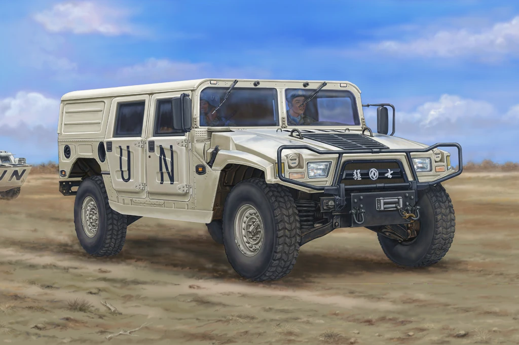 

Модель автомобиля пластиковая в сборе Trumpeter, модель внедорожника Dongfeng Warrior светильник Кая внедорожная машина 1/35 тонн, модель 1,5, 82468