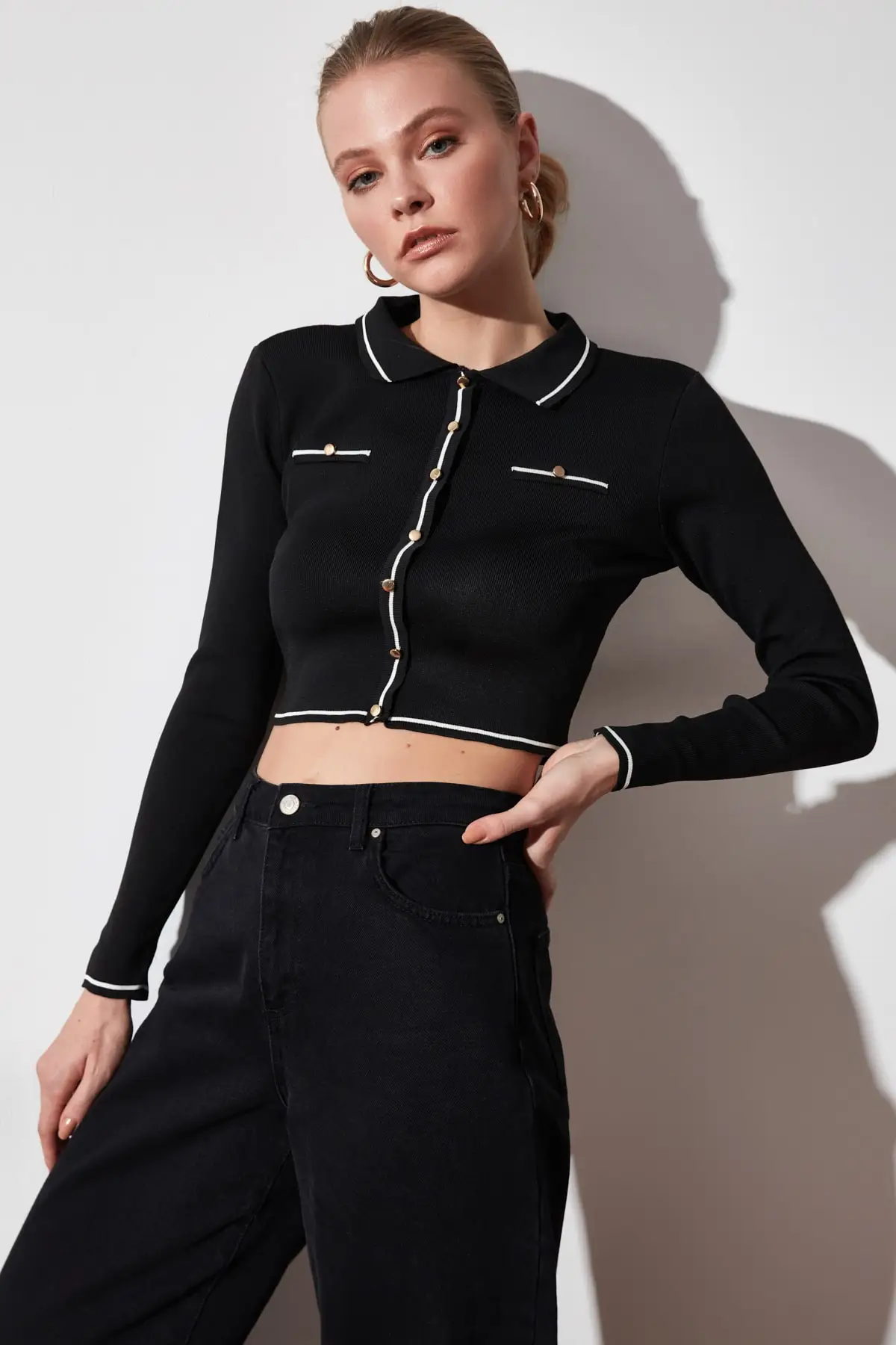 

Trendyol Knitwear Sweater TWOAW21HI0356