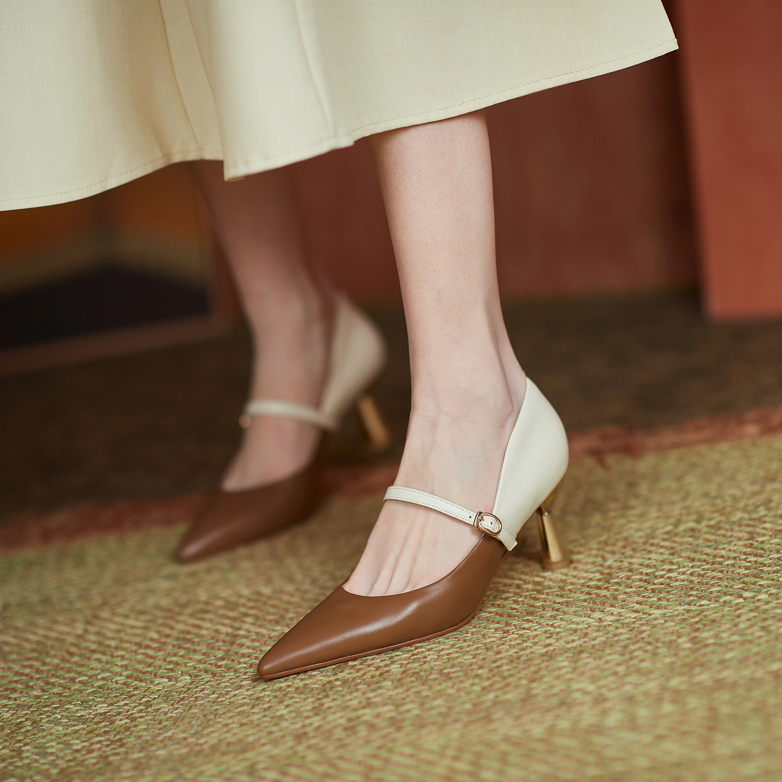 

Aiyoway Summer Women Cow Leather Mixed Colors Pointed Toe Cup High Heel Stilettos Sexy Pumps Ladies Wedding Party Shoes