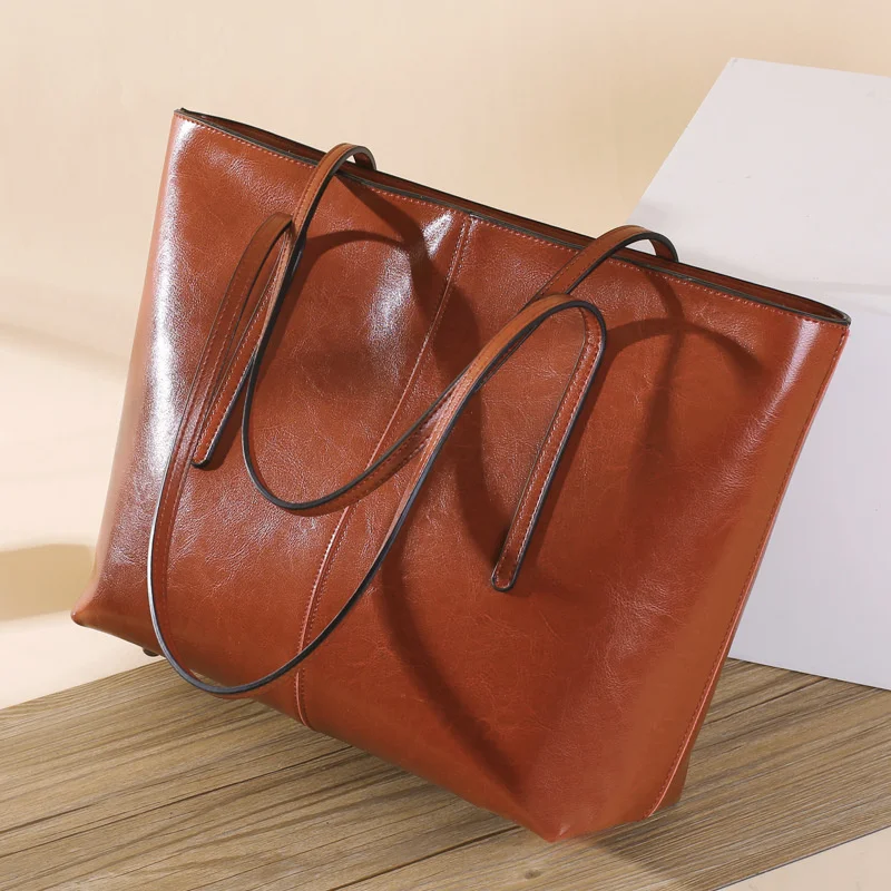 

Женская сумка, новинка 2021, кожаная женская сумка, стильная простая большая сумка из воловьей кожи с масляным воском, Портативная сумка-мессе...