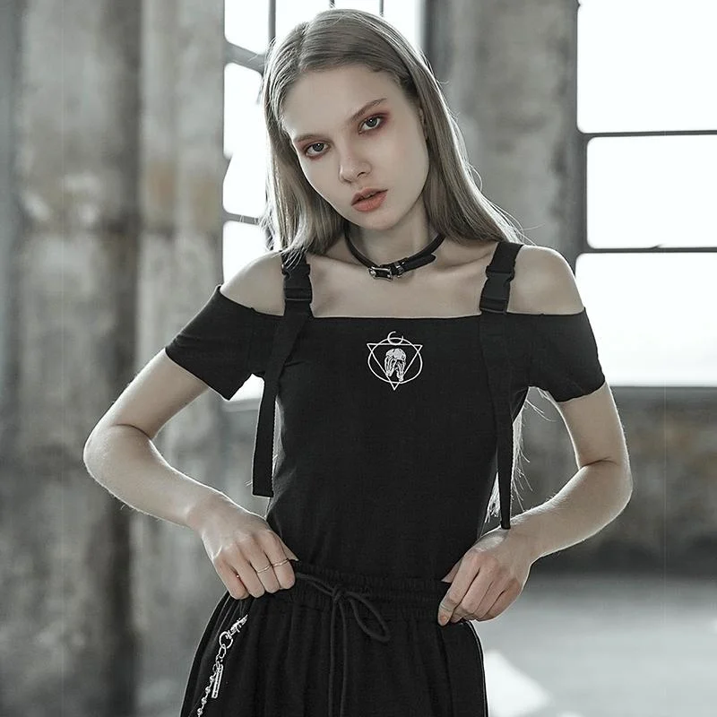 Женская футболка в стиле панк черная облегающая С плечиками Goth PT 374|Футболки| |