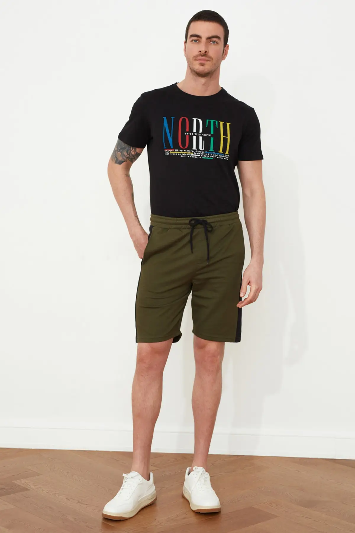 

Trendyol Male Shorts & Bermuda TMNSS20SR0235