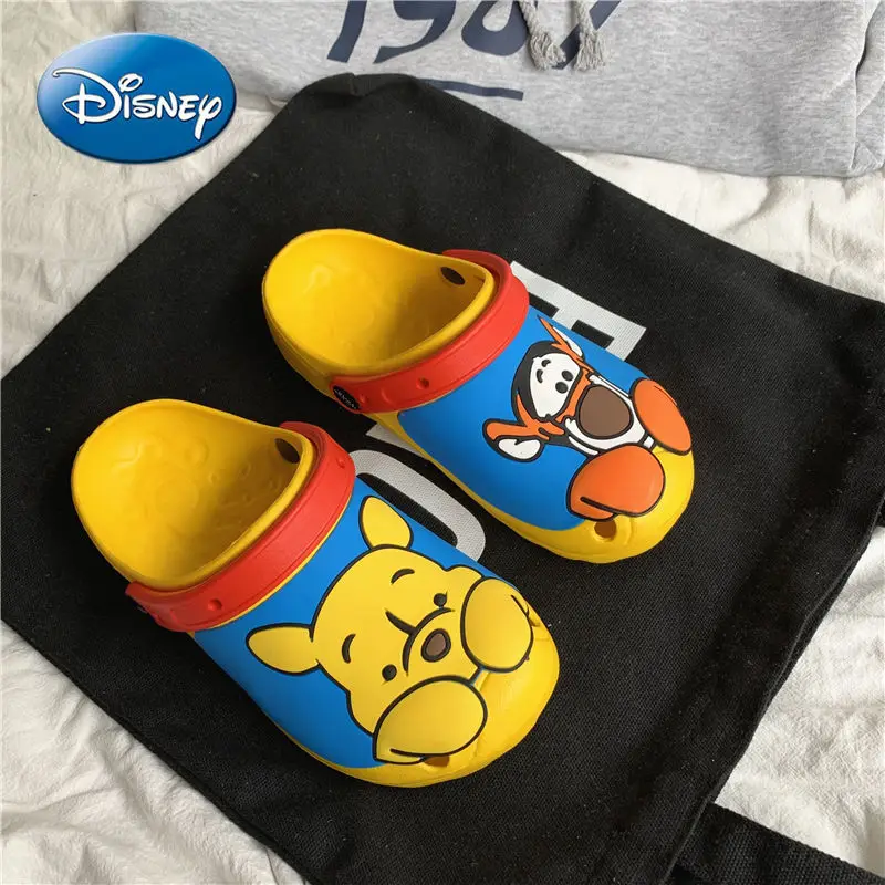 

Disney hole slippers female Winnie the Pooh wears non-slip ins cute home soft bottom summer beach Baotou sandals tide