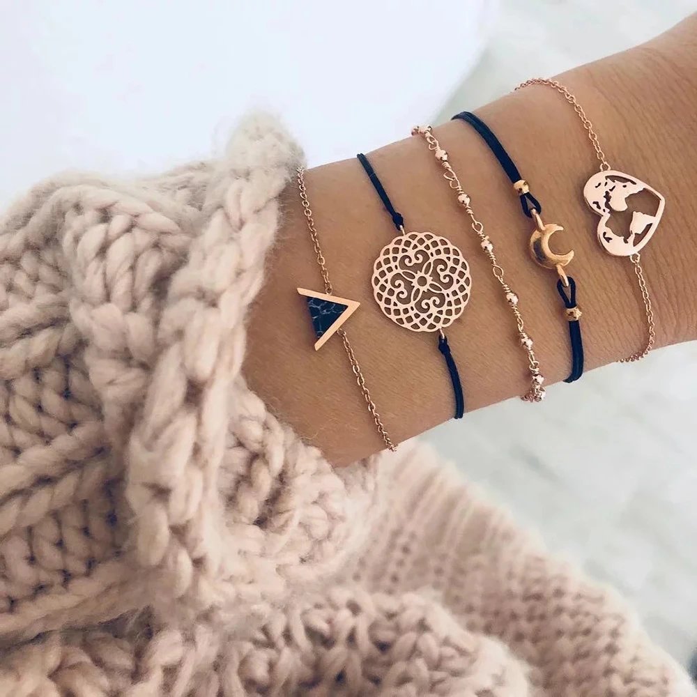 

Laramoi 5 pcs/set Bohemian Alloy Bracelet for Women Trend Hollow Disc Beads Love Moon Geometric Bracelet Set New Fashion Jewelry