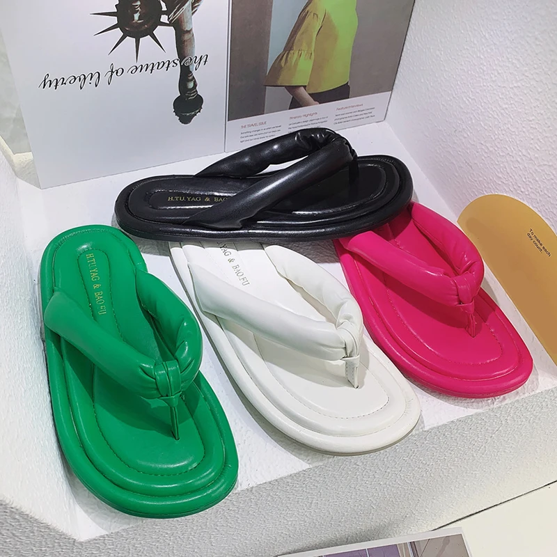 

2021 Outdoor Clip Toe Beach Flip Flops Women Comfortable Soft Bottom Flat Slippers Woman Light Non Slip Casual Sandals Female