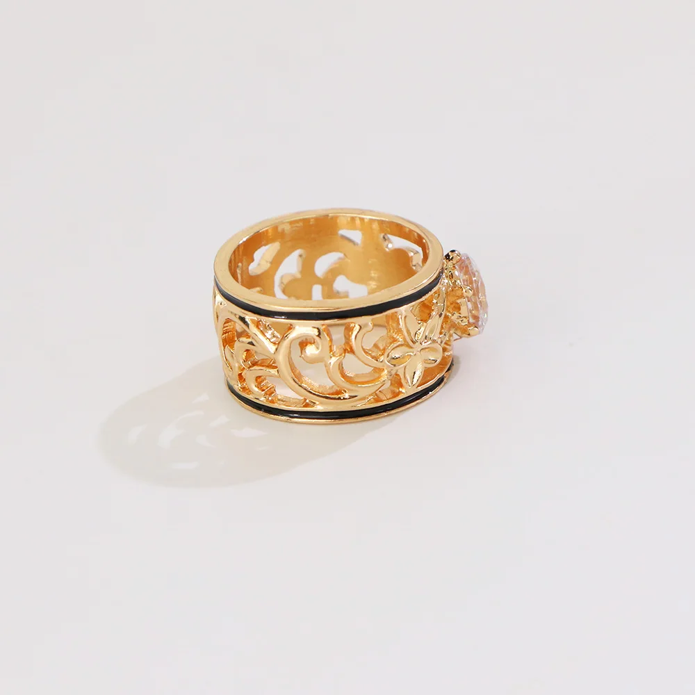 

Say Hello Hawaii Polynesian Style Crystal Inlaid Finger Rings for Women Men Gold Color Flower Ring Couple Jewelry Size 12 K6564