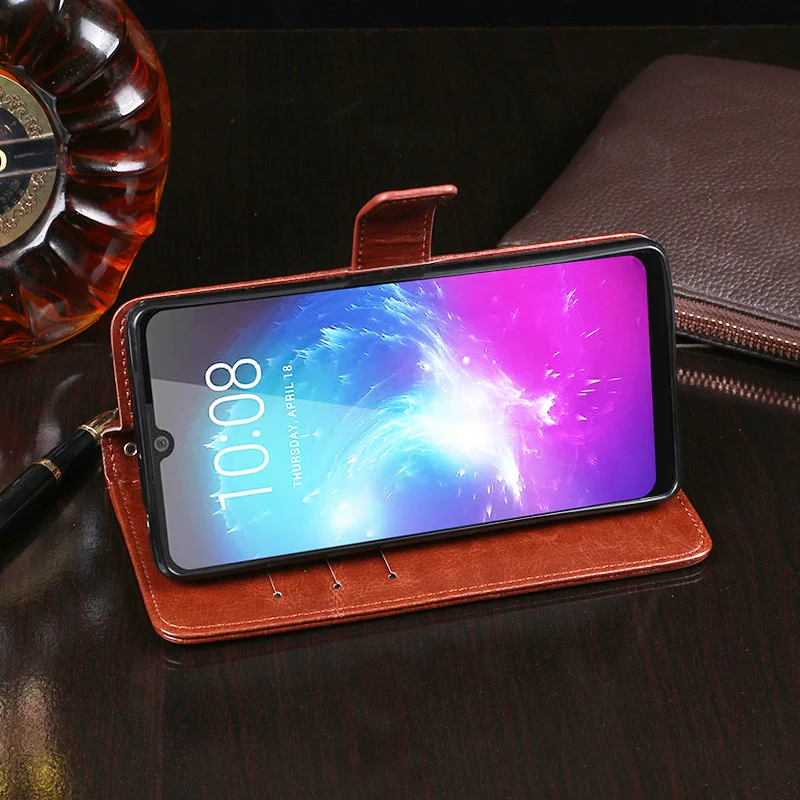 Кожаный чехол книжка с магнитной застежкой и рисунком Crazy Horse для ZTE Blade A7