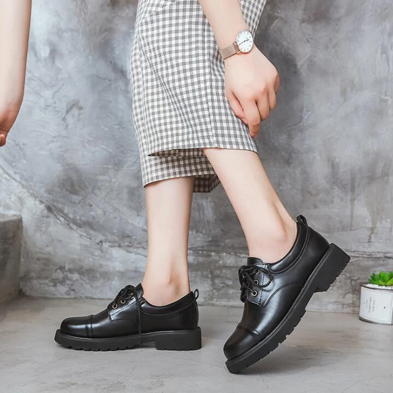 Женская Осенняя обувь Bullock на платформе со шнуровкой женские оксфорды плоской