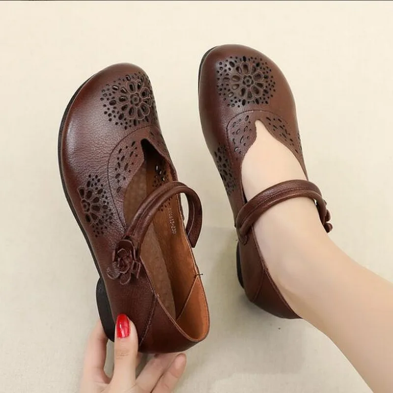 2021 New Genuine Leather Summer Shoes Woman Flats Hollow Breathable Casual Flat Shoes Comfortable Women Shoes Sandal