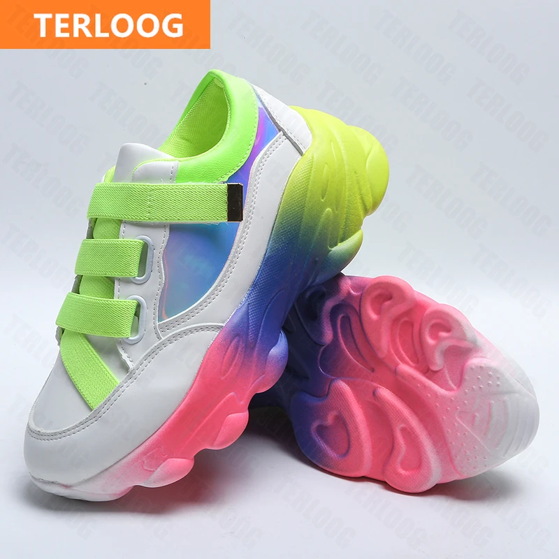 

Женские нескользящие ботинки на плоской подошве, с мехом