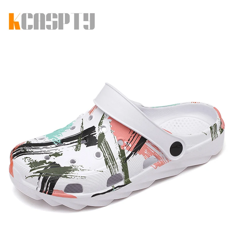 

Man Camouflage Clog Woman Garden Clogs For 2021 Summer Outdoor Beach Slippers Men EVA Injection Sandals Breathable Aqua Shoes