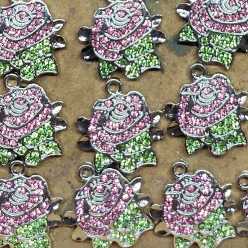 

Греческая буква, розовая и зеленая фотография