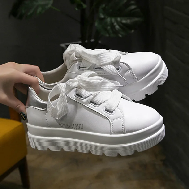

Women's Casual Sneaker White Platform Sport Shoes Cute Girl Luxury Designer Shoe Tennis Trainers Flat Fashion Student Lolita New