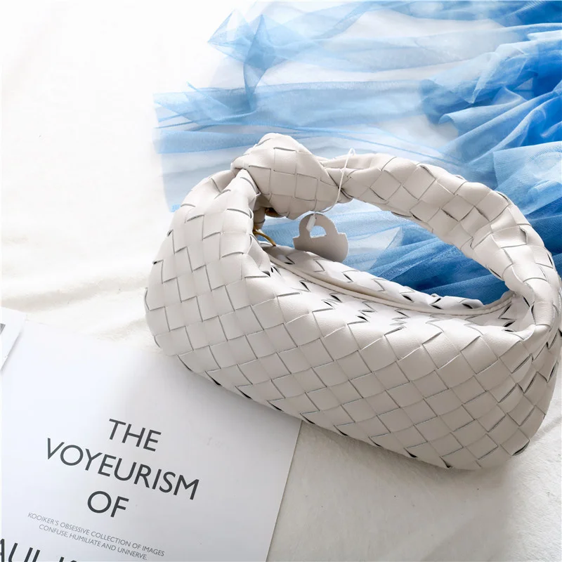 

Knitting croissant new wrinkled dumpling bag leather underarm bag Single Shoulder Messenger Bag in 2021