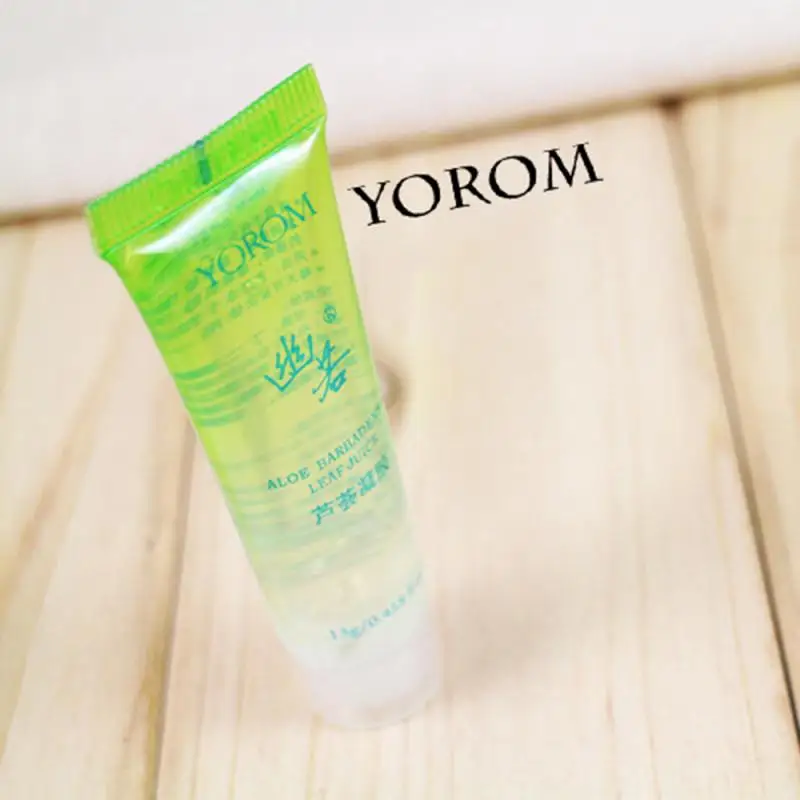 Натуральный гель с алоэ и гиалуроновой кислотой для удаления акне растительный