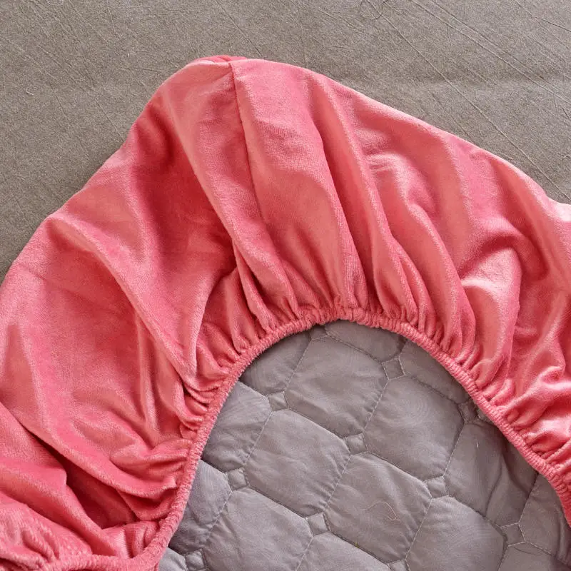 Фланелевый чехол на матрас натяжная простыня для кровати однотонная стеганая