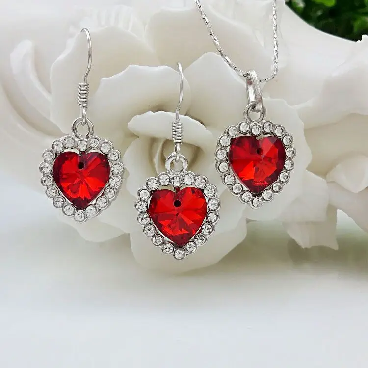 

Набор украшений из серебра 925 пробы, с австрийским кристаллом