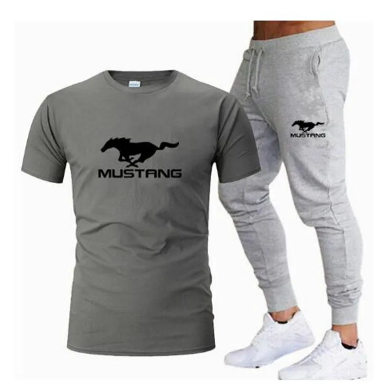 

Summer men's sportswear, outdoor sportswear, leisure fashion sportswear, two-piece T-shirt pants, track and field clothing 2021