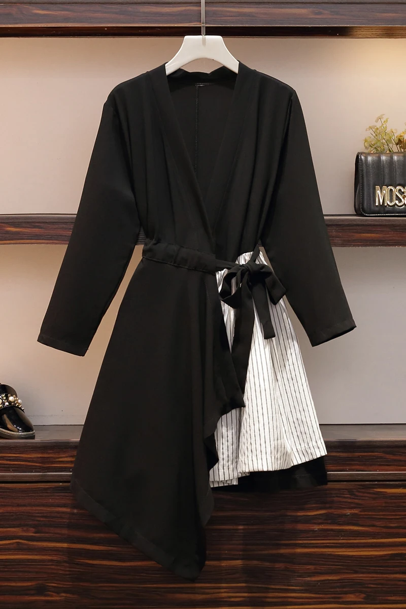 Женское винтажное платье с v-образным вырезом черное большого размера длинным