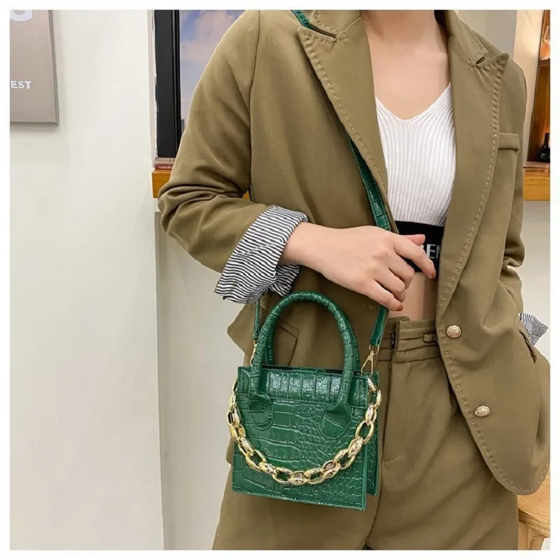 

Wriufred Female bag new serpentine handbags fashion trendy leather pattern chain shoulder messenger small square bag
