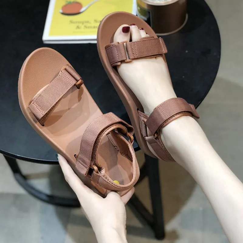 Женские пляжные сандалии comagic черные и коричневые босоножки на липучке обувь для