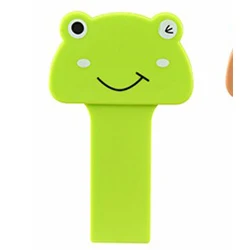 Green Toilet cover Multi-animal Shape Cartoon Large Portable Toilet Handle Uncovering Device - Цвет: Green