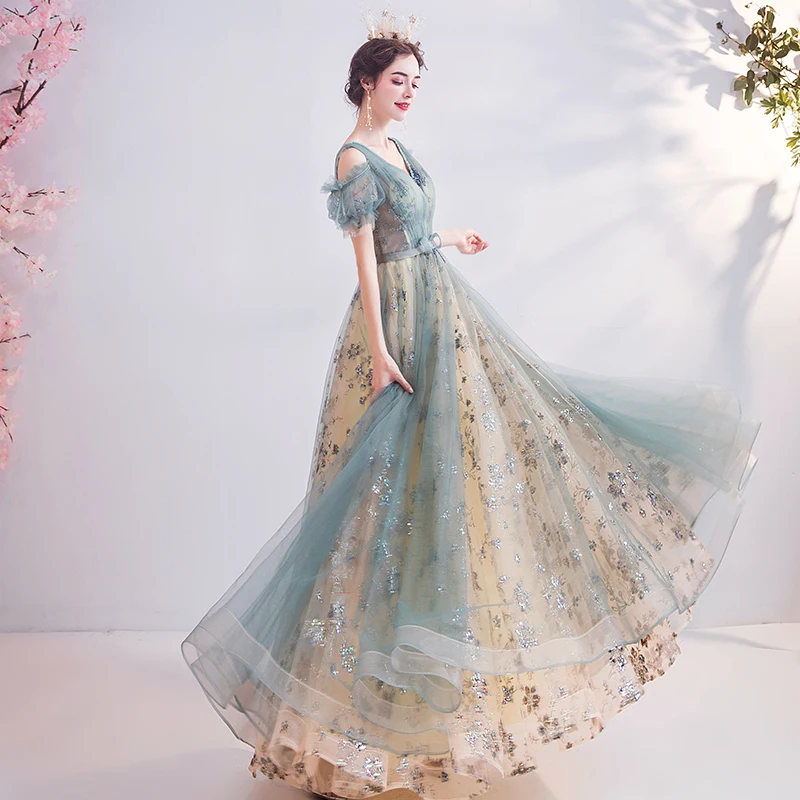 Рисунок 3 - Официальное вечернее платье из тюля с блестками