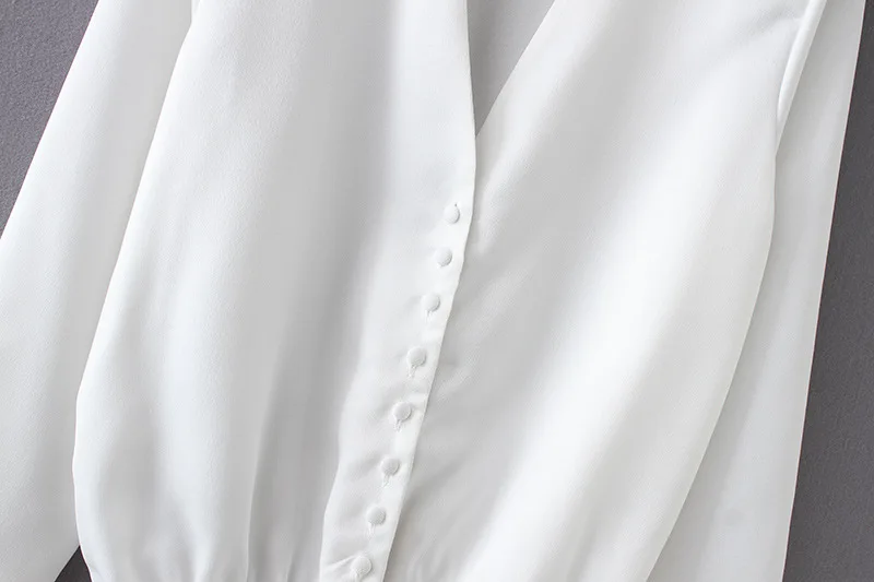 Женский шифоновый комбинезон с длинным рукавом и треугольным вырезом на кнопках