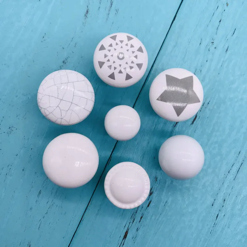 Белый цвет одноцветная Круглый Простой керамический с одним отверстием ручка