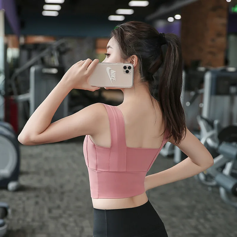 Женский спортивный бюстгальтер противоударный однотонный с эффектом пуш-ап