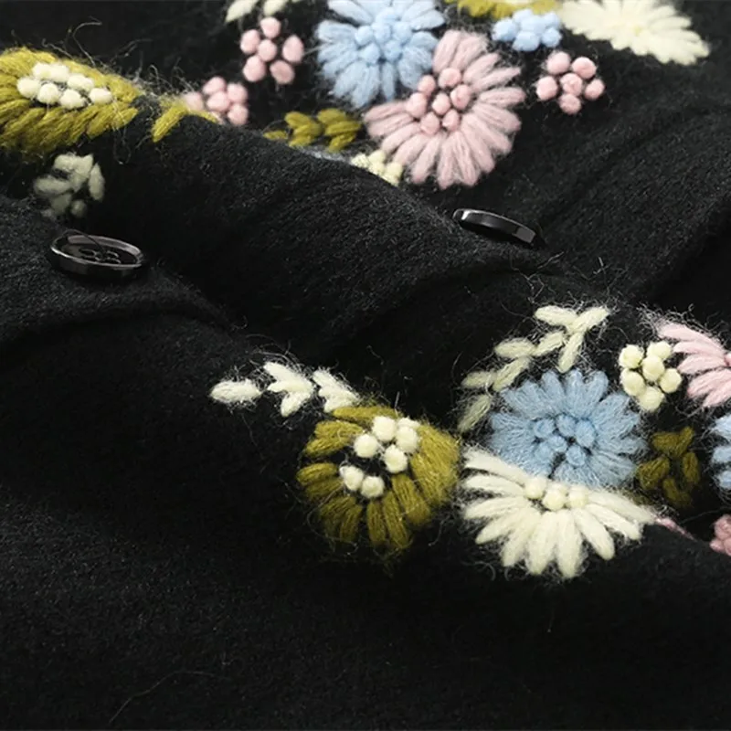 Свитер Для женщин с круглым вырезом Контраст разноцветные цветочной вышивкой 2020