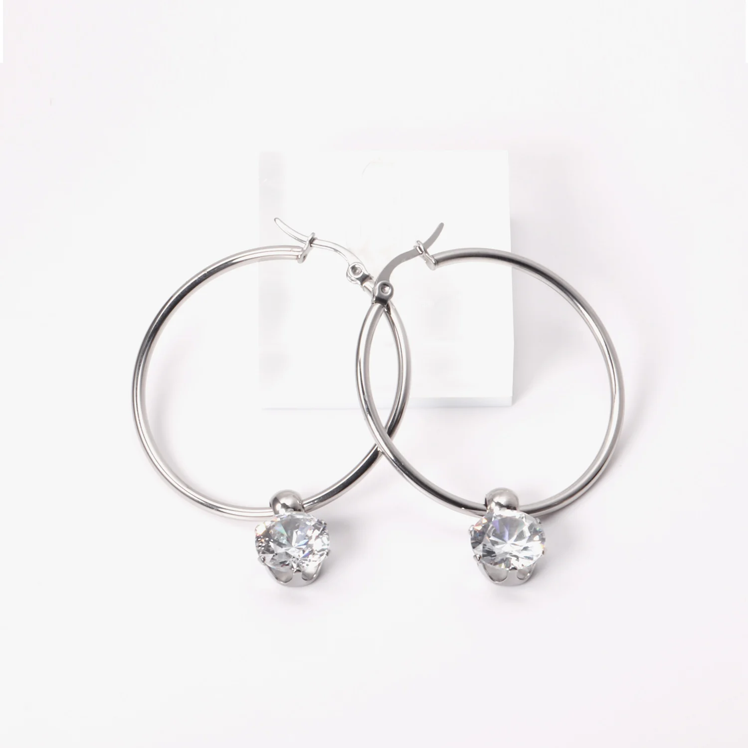 

Gold/Silver Color 316L Stainless Steel Cubic Zirconia Hoop Earrings Circle Ear Stud for Women Fashion Jewelry Gift Accessories