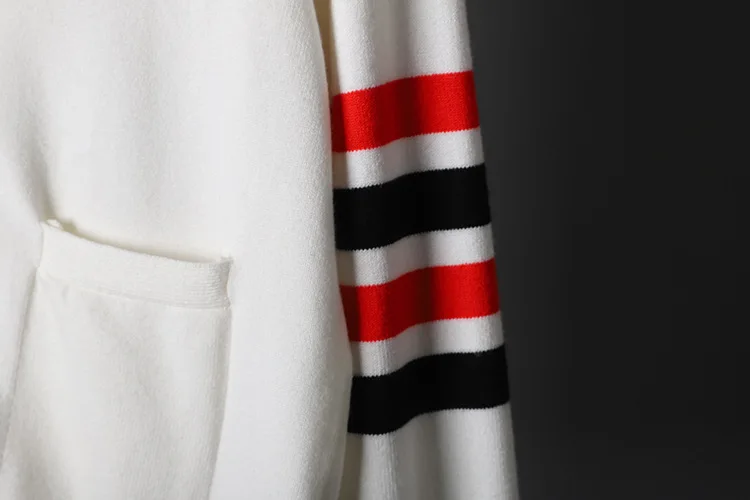 

2021 Fashion Brand Sweaters Women Slim Fit V-Neck Cardigans Clothing White Striped Cotton Spring and Autumn Casual Coat