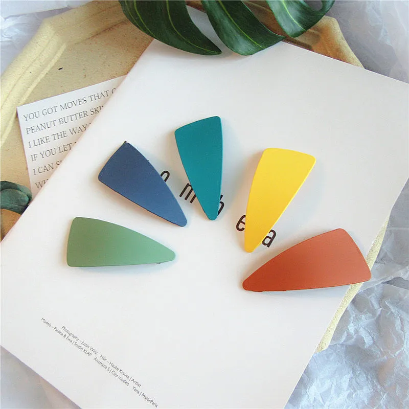 Корейская ручная работа акриловая мультяшная треугольная заколка для волос