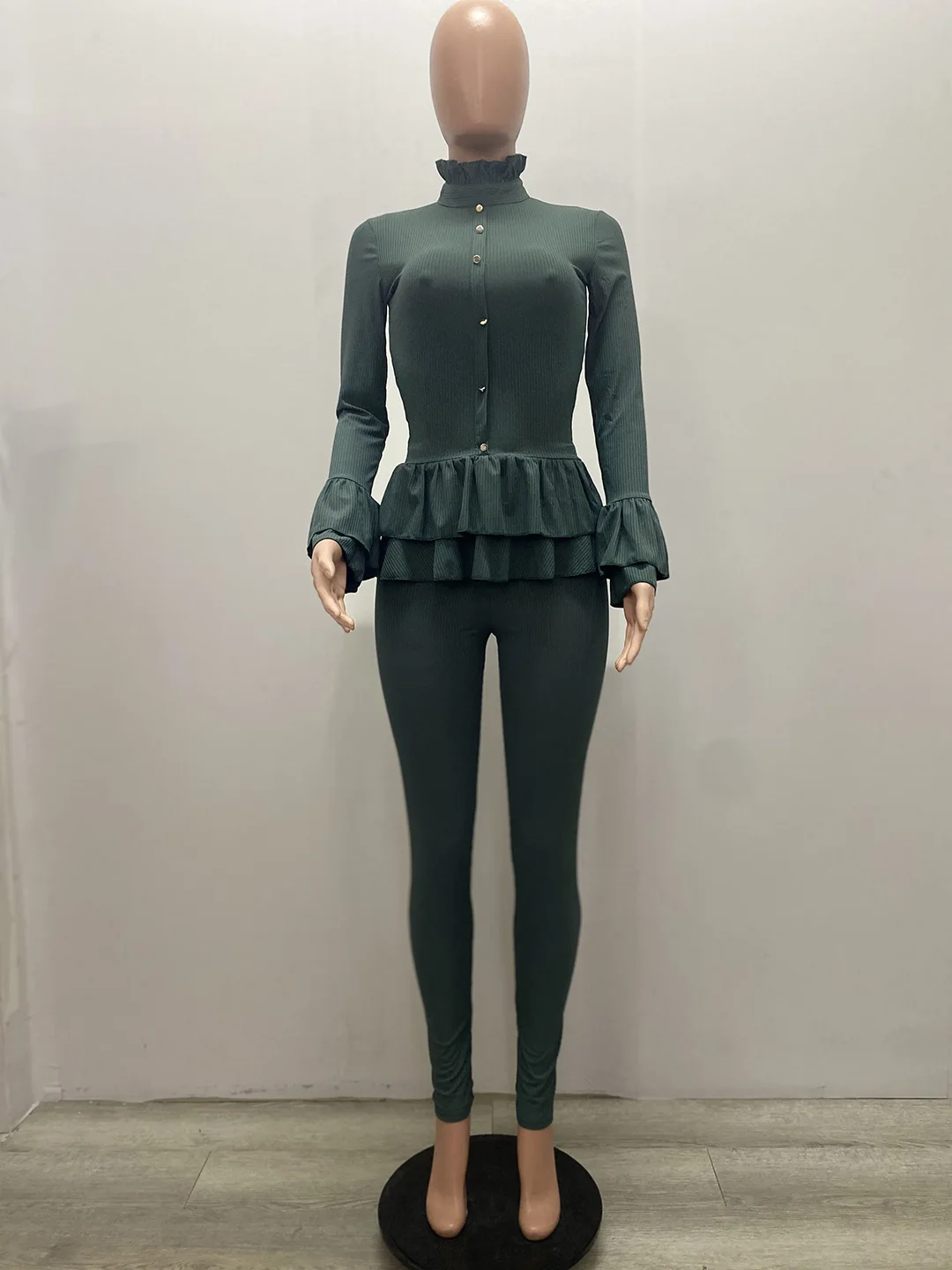 

Charming Ruffles Women Two Piece Sets Long Ruffle Sleeves Turtleneck Buttons Tops + High Waist Pencil Pants Real Image 2021