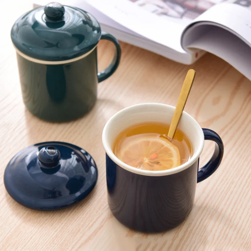 Кружка с имитацией эмали бытовая керамическая кружка крышкой и ложкой Офисная